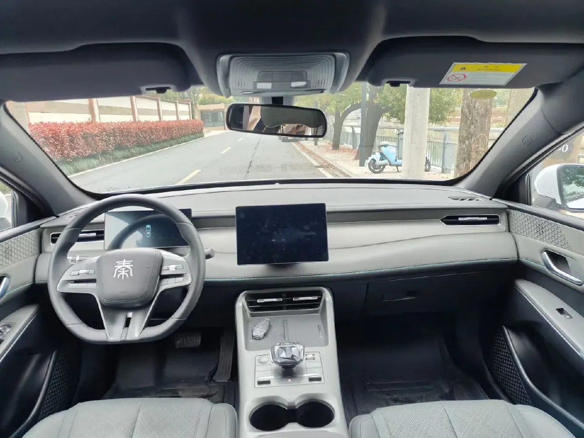 2025 BYD Qin Plus 1.5L 101HP L4 E-CVT PHEV 7.68KWH,autocango,china used car exporter,china ev exporter,chinese used car exporter,chinese used ev exporter