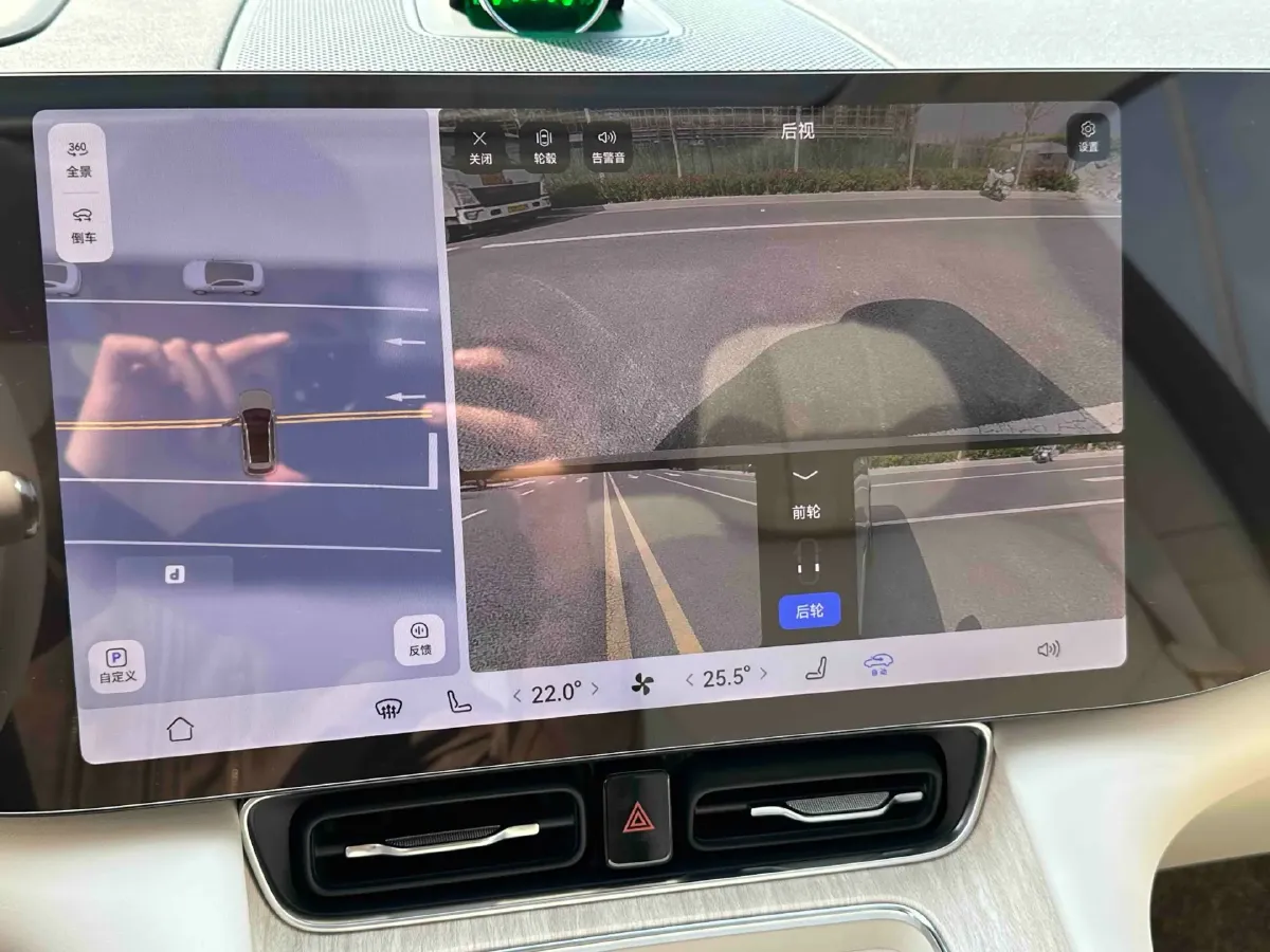 2025 AITO AITO M8 REEV 160HP REEV 53.4KWH,autocango,china used car exporter,china ev exporter,chinese used car exporter,chinese used ev exporter