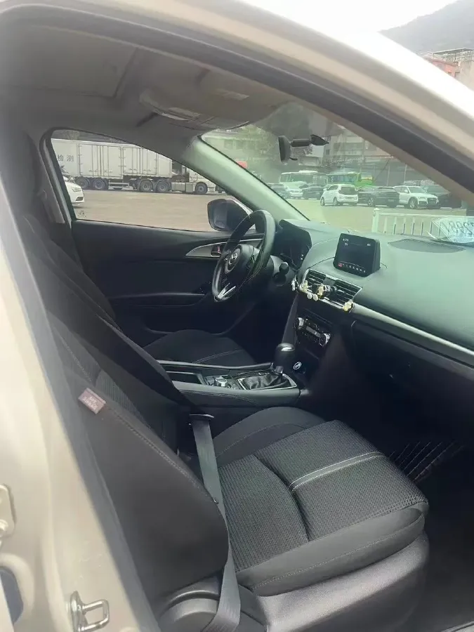 2017 Mazda 3 Axela 1.5L 117HP L4 6AT,autocango,china used car exporter,china ev exporter,chinese used car exporter,chinese used ev exporter