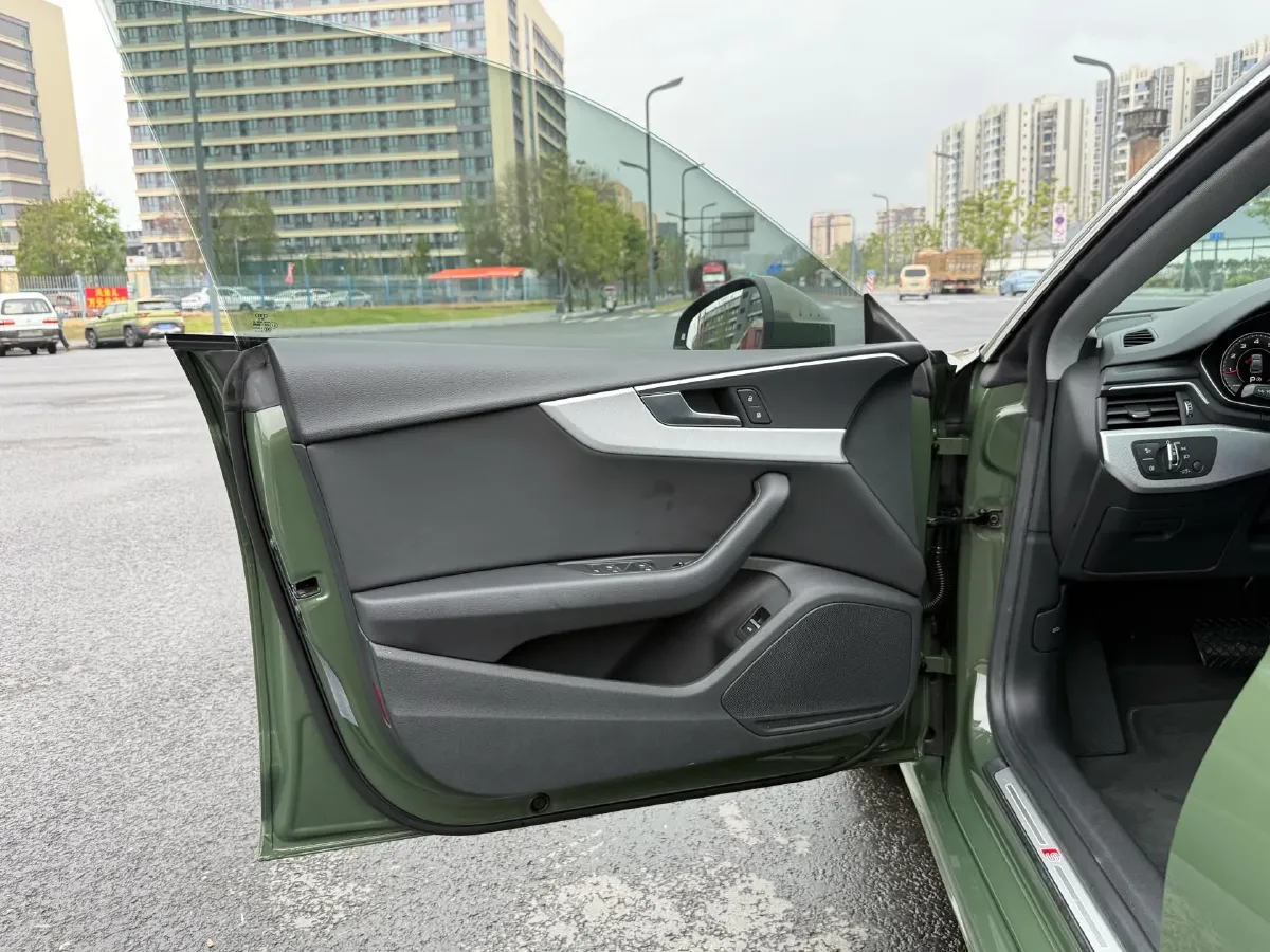 2021 Audi A5 2.0T 204HP L4 7DCT,autocango,china used car exporter,china ev exporter,chinese used car exporter,chinese used ev exporter