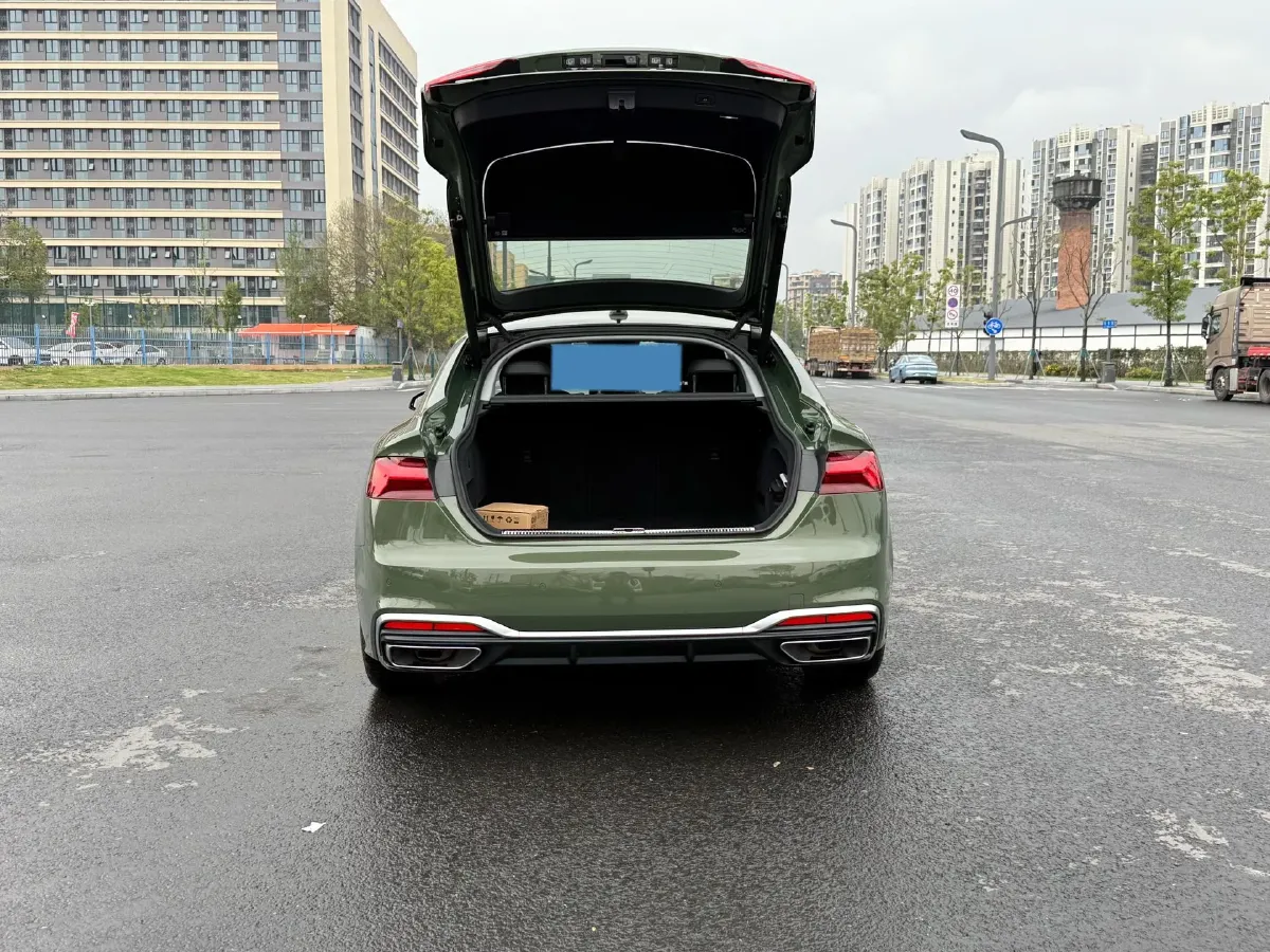 2021 Audi A5 2.0T 204HP L4 7DCT,autocango,china used car exporter,china ev exporter,chinese used car exporter,chinese used ev exporter