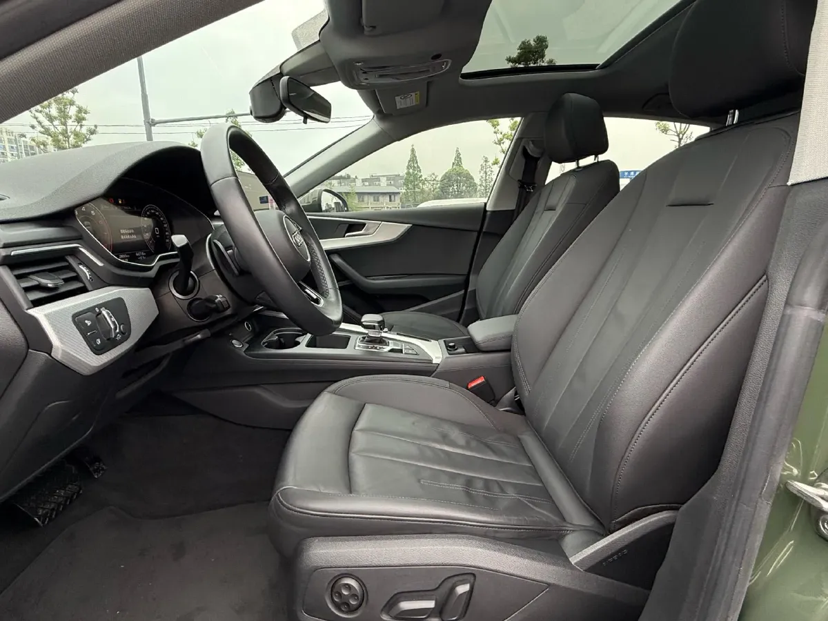 2021 Audi A5 2.0T 204HP L4 7DCT,autocango,china used car exporter,china ev exporter,chinese used car exporter,chinese used ev exporter