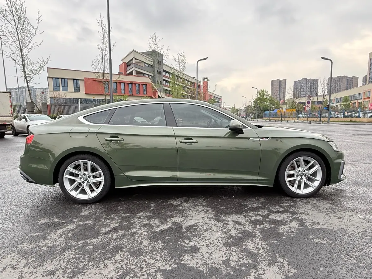 2021 Audi A5 2.0T 204HP L4 7DCT,autocango,china used car exporter,china ev exporter,chinese used car exporter,chinese used ev exporter