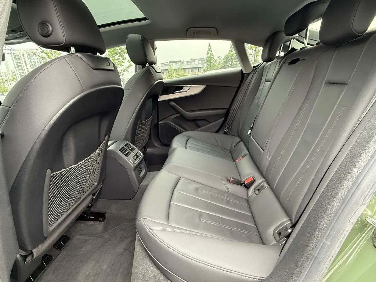 2021 Audi A5 2.0T 204HP L4 7DCT,autocango,china used car exporter,china ev exporter,chinese used car exporter,chinese used ev exporter