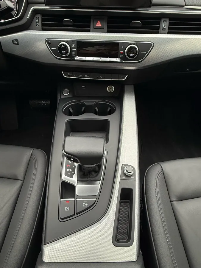 2021 Audi A5 2.0T 204HP L4 7DCT,autocango,china used car exporter,china ev exporter,chinese used car exporter,chinese used ev exporter