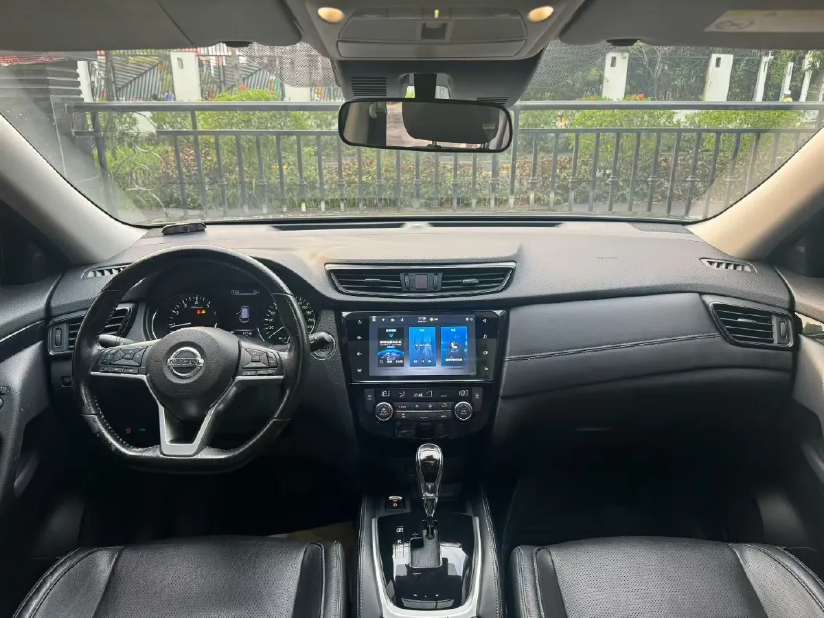 2021 Nissan X-Trail 2.0L 151HP L4 CVT,autocango,china used car exporter,china ev exporter,chinese used car exporter,chinese used ev exporter