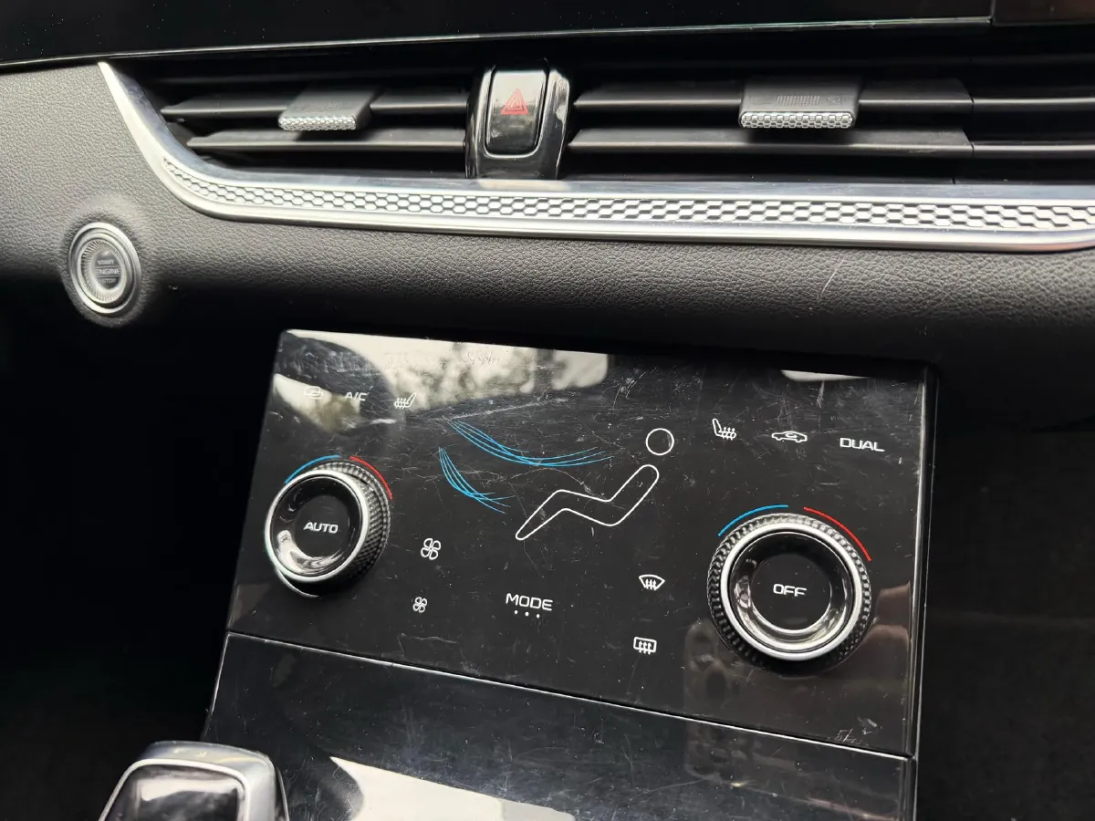 2024 Bestune B70 1.5T 169HP L4 7DCT,autocango,china used car exporter,china ev exporter,chinese used car exporter,chinese used ev exporter