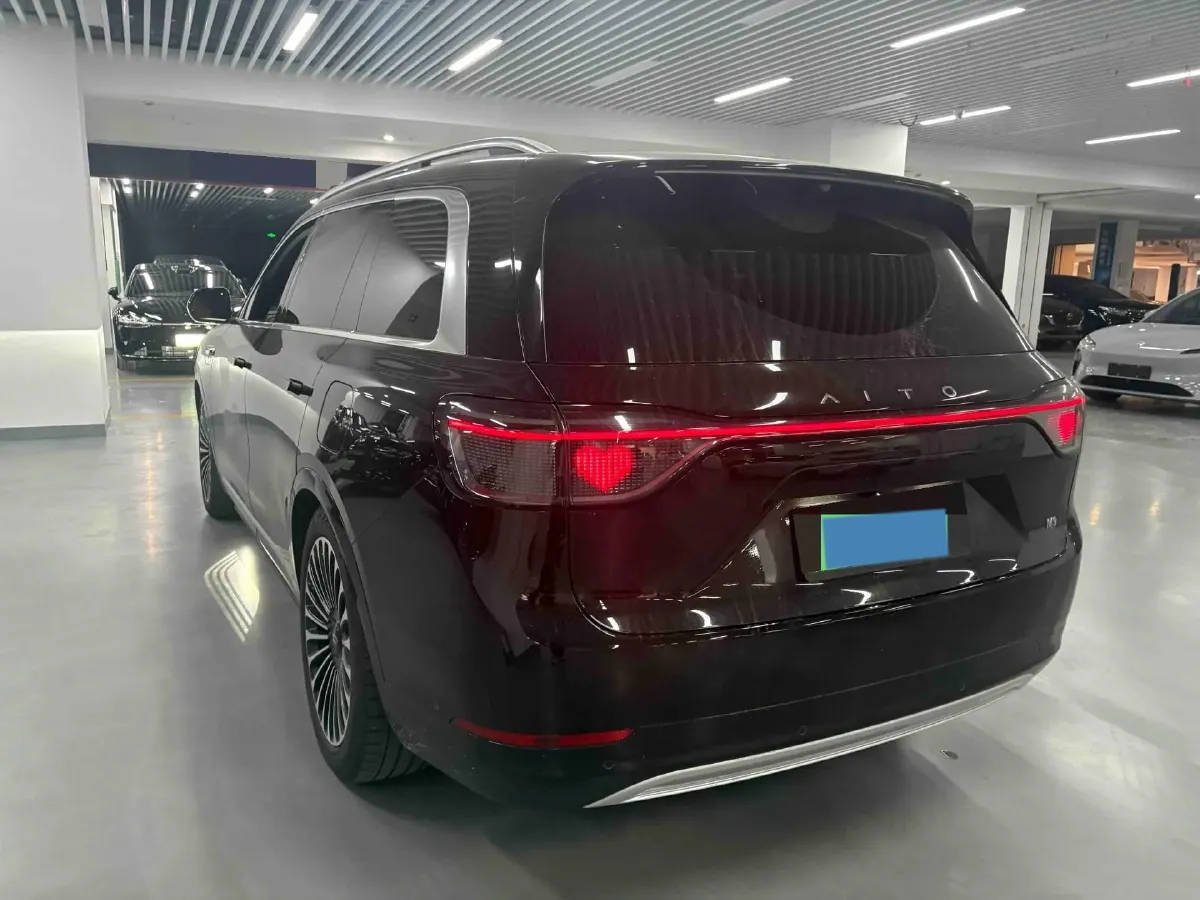 2024 AITO AITO M9 1.5T 152HP L4 REEV 42KWH,autocango,china used car exporter,china ev exporter,chinese used car exporter,chinese used ev exporter