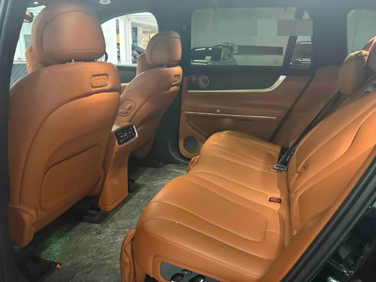 2024 AITO AITO M9 1.5T 152HP L4 REEV 42KWH,autocango,china used car exporter,china ev exporter,chinese used car exporter,chinese used ev exporter