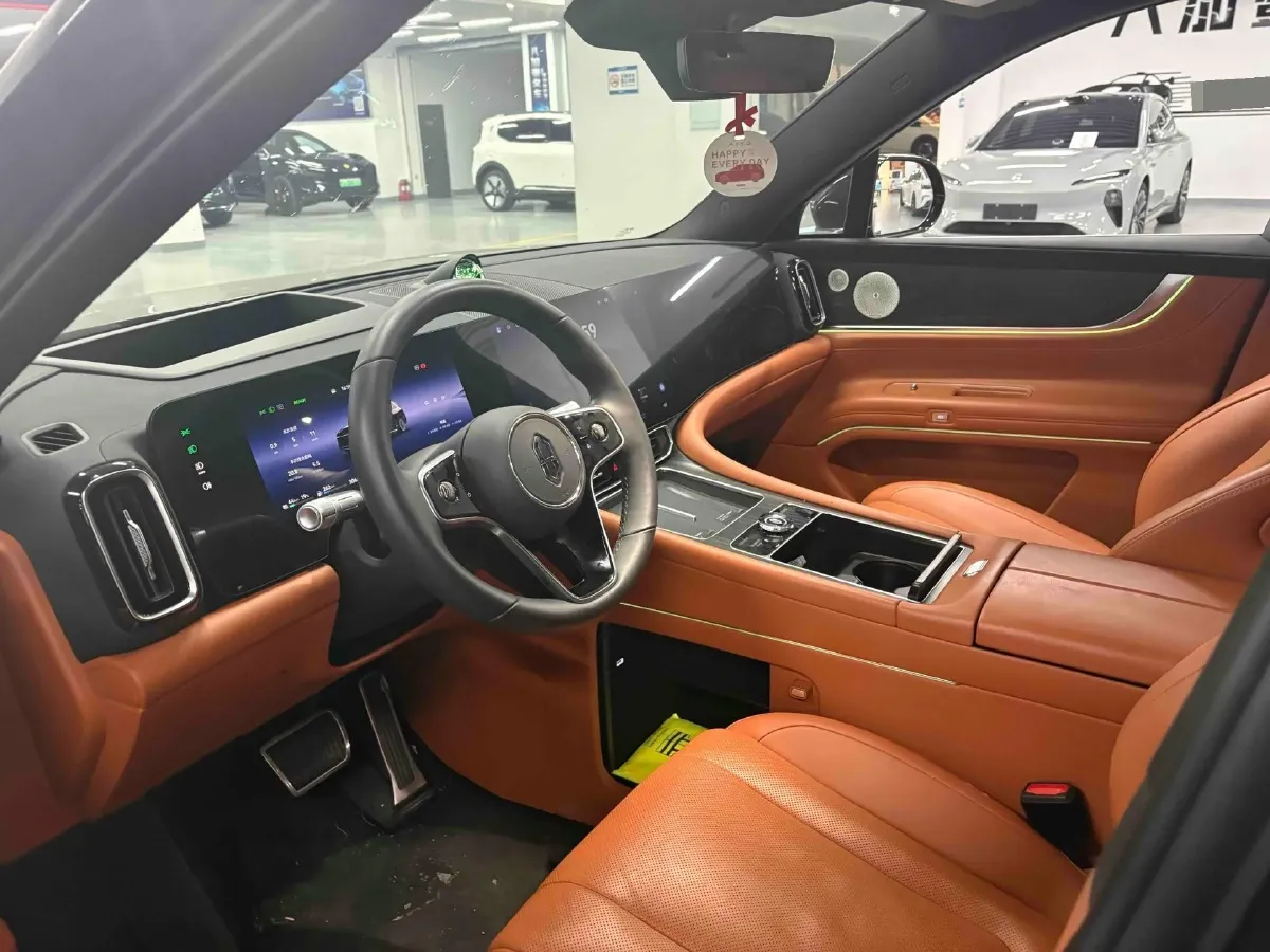 2024 AITO AITO M9 1.5T 152HP L4 REEV 42KWH,autocango,china used car exporter,china ev exporter,chinese used car exporter,chinese used ev exporter