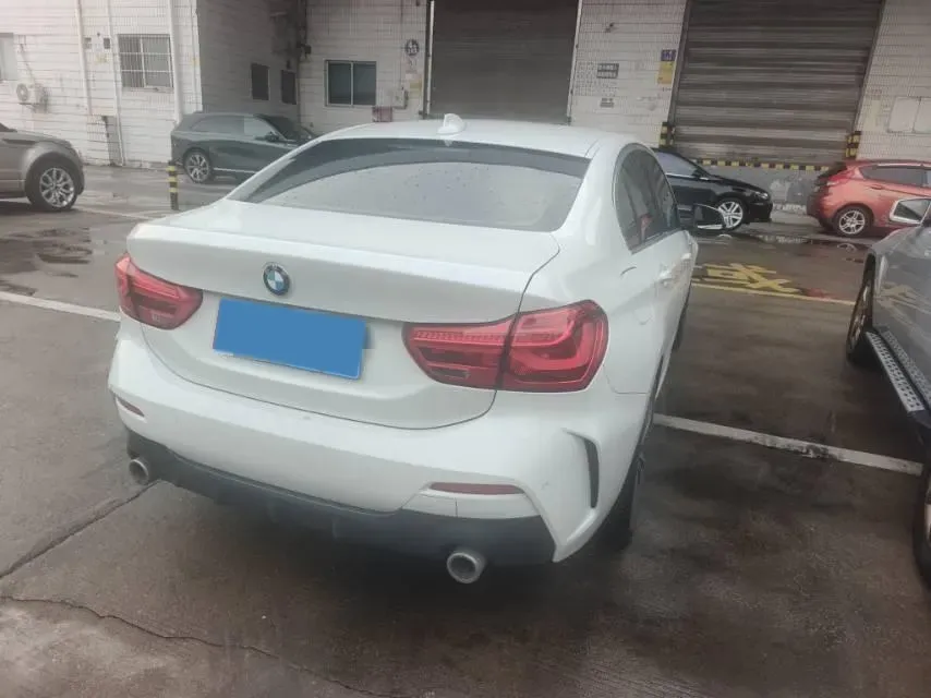 2022 BMW 1 Series 1.5T 140HP L3 7DCT,autocango,china used car exporter,china ev exporter,chinese used car exporter,chinese used ev exporter