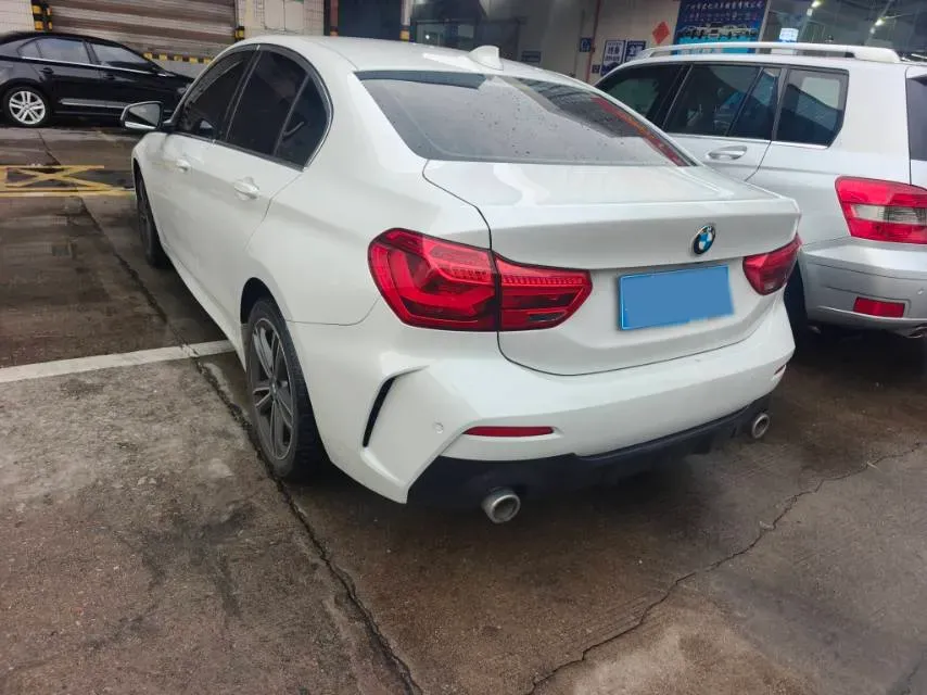 2022 BMW 1 Series 1.5T 140HP L3 7DCT,autocango,china used car exporter,china ev exporter,chinese used car exporter,chinese used ev exporter
