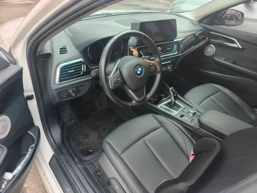 2022 BMW 1 Series 1.5T 140HP L3 7DCT,autocango,china used car exporter,china ev exporter,chinese used car exporter,chinese used ev exporter