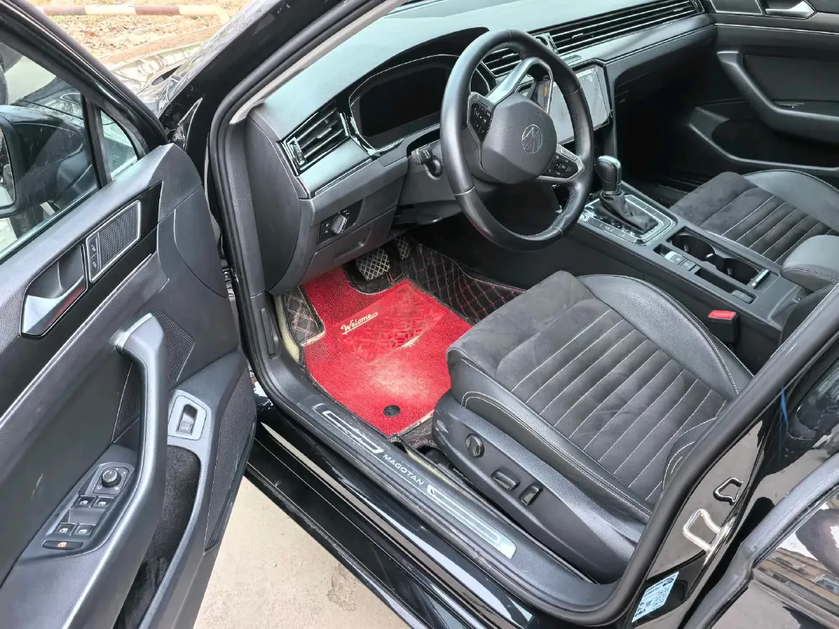 2020 Volkswagen Magotan 2.0T 186HP L4 7DCT,autocango,china used car exporter,china ev exporter,chinese used car exporter,chinese used ev exporter