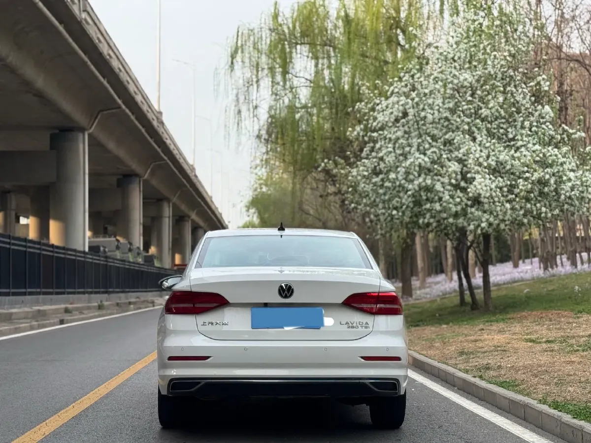 2021 Volkswagen Lavida 1.4T 150HP L4 7DCT,autocango,china used car exporter,china ev exporter,chinese used car exporter,chinese used ev exporter