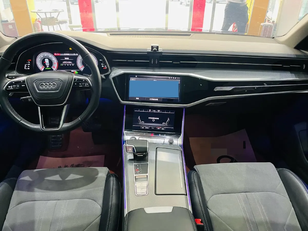 2024 Audi A6L 2.0T 245HP L4 7DCT,autocango,china used car exporter,china ev exporter,chinese used car exporter,chinese used ev exporter