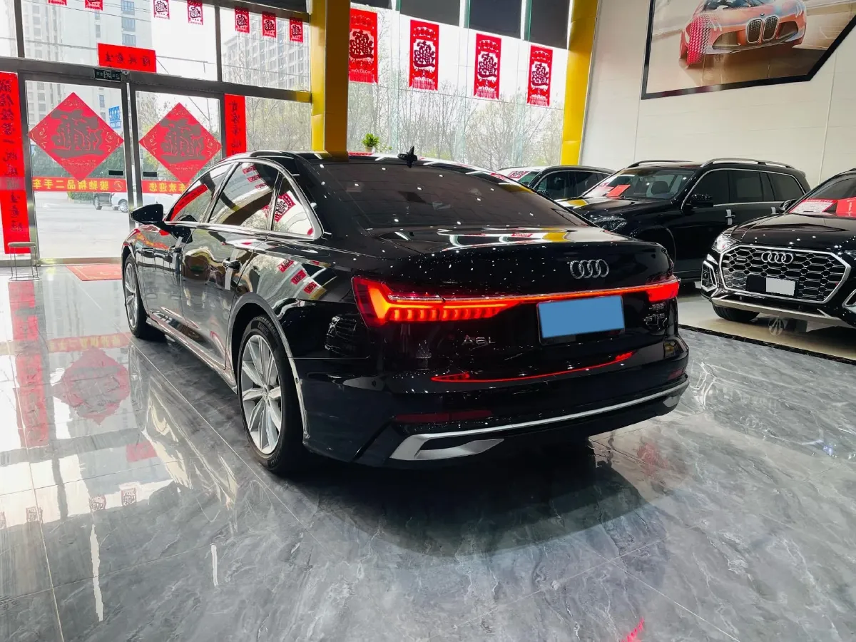 2024 Audi A6L 2.0T 245HP L4 7DCT,autocango,china used car exporter,china ev exporter,chinese used car exporter,chinese used ev exporter