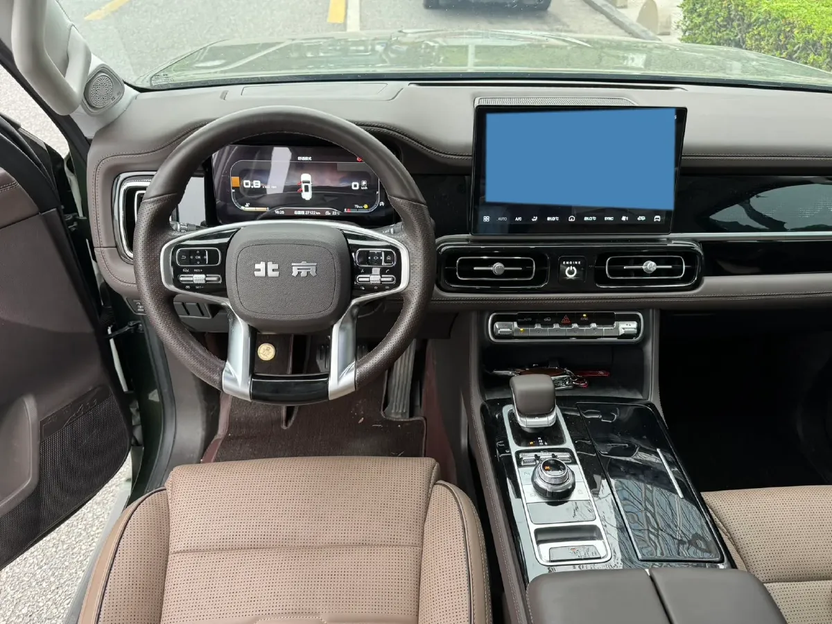 2022 Beijing BJ60 2.0T 267HP L4 8AT,autocango,china used car exporter,china ev exporter,chinese used car exporter,chinese used ev exporter