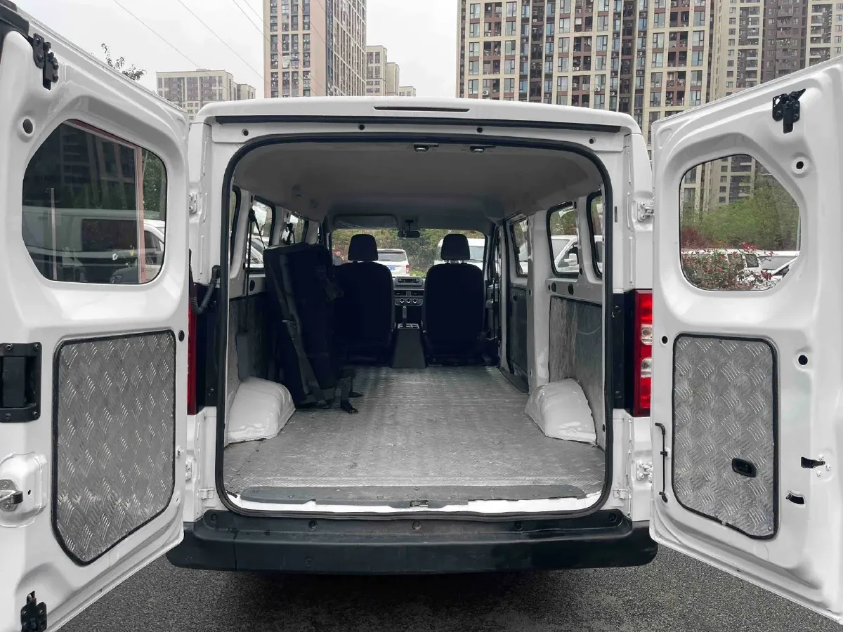 2024 WuLing YangGuang BEV 41.9KWH,autocango,china used car exporter,china ev exporter,chinese used car exporter,chinese used ev exporter