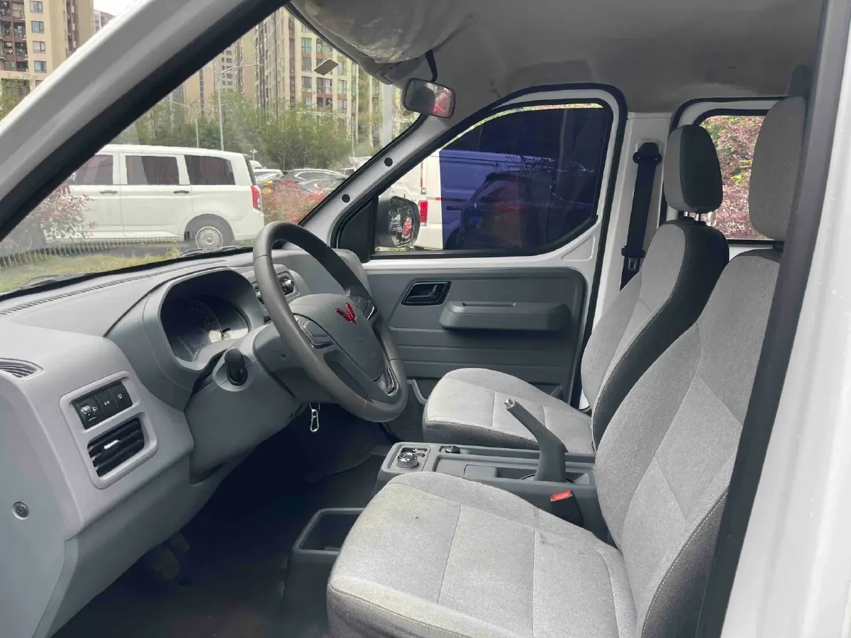 2024 WuLing YangGuang BEV 41.9KWH,autocango,china used car exporter,china ev exporter,chinese used car exporter,chinese used ev exporter