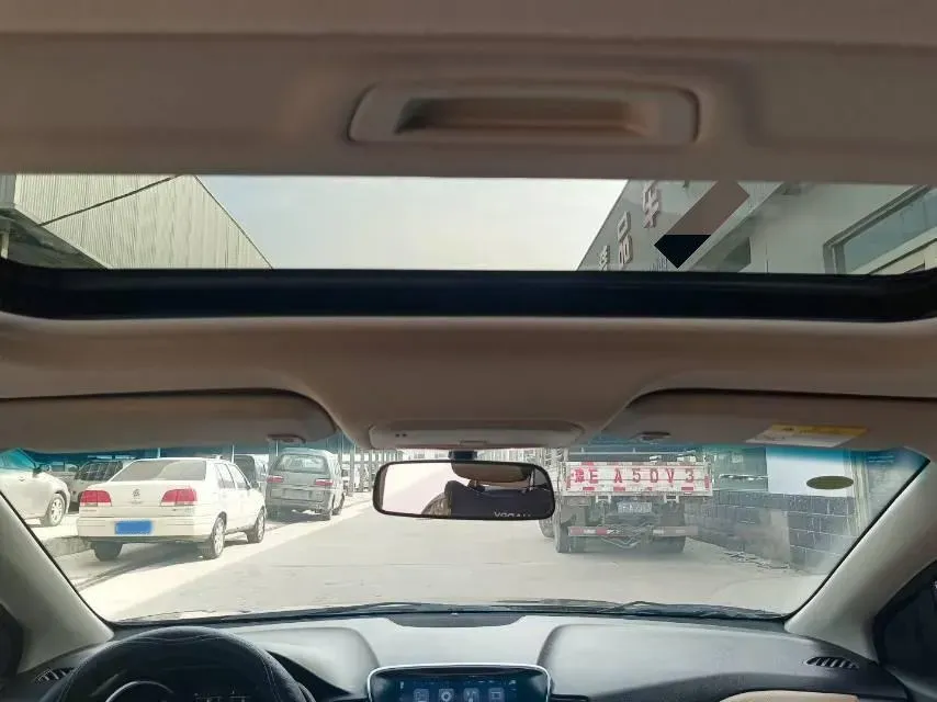 2022 Chevrolet Monza 1.5L 113HP L4 6AT,autocango,china used car exporter,china ev exporter,chinese used car exporter,chinese used ev exporter