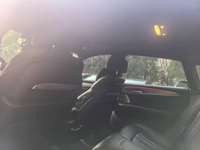 2020 BMW 6 Series GT 2.0T 258HP L4 8AT,autocango,china used car exporter,china ev exporter,chinese used car exporter,chinese used ev exporter