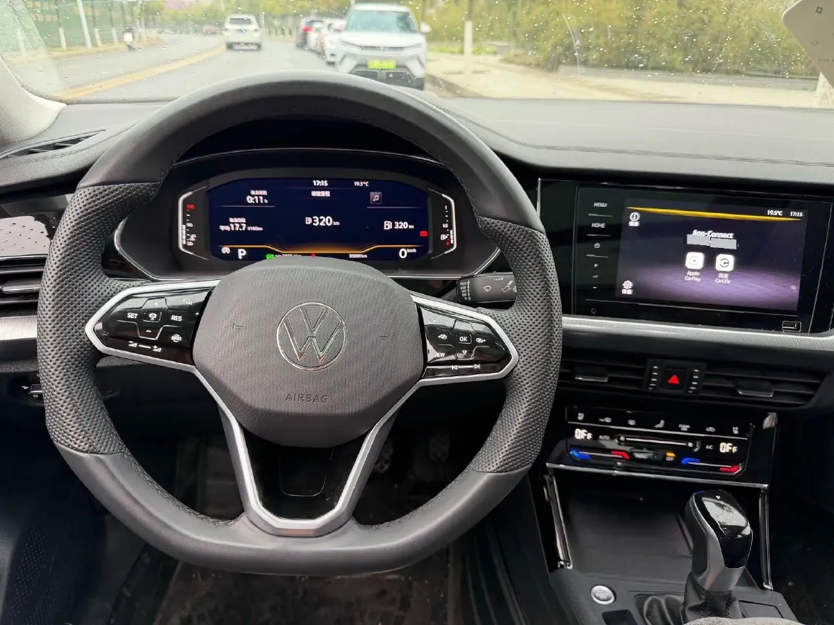 2024 Volkswagen Passat 2.0T 186HP L4 7DCT,autocango,china used car exporter,china ev exporter,chinese used car exporter,chinese used ev exporter