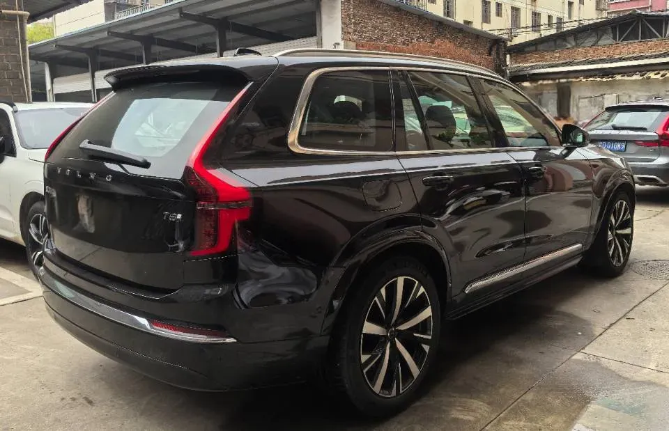 2025 Volvo XC90 PHEV 2.0T 310HP L4 8AT PHEV,autocango,china used car exporter,china ev exporter,chinese used car exporter,chinese used ev exporter