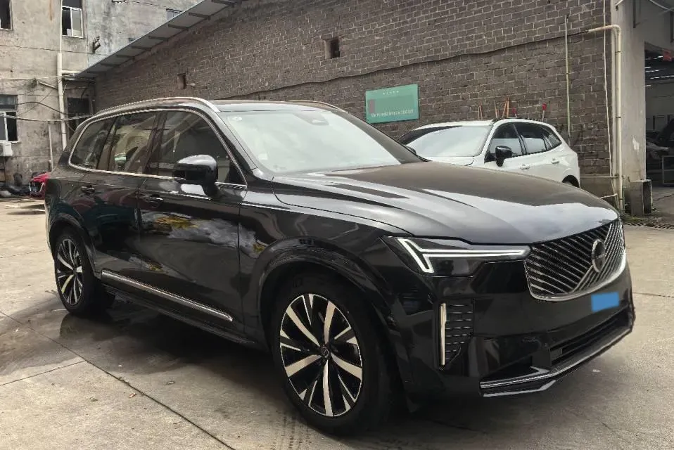 2025 Volvo XC90 PHEV 2.0T 310HP L4 8AT PHEV,autocango,china used car exporter,china ev exporter,chinese used car exporter,chinese used ev exporter