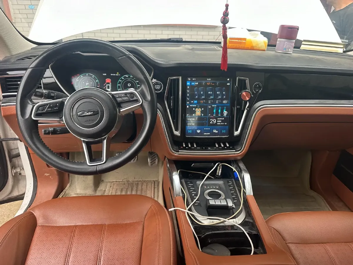 2017 Zotye T700 1.8T 177HP L4 6DCT,autocango,china used car exporter,china ev exporter,chinese used car exporter,chinese used ev exporter