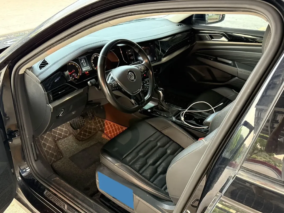 2019 Skoda Kodiak 2.0T 186HP L4 7DCT,autocango,china used car exporter,china ev exporter,chinese used car exporter,chinese used ev exporter