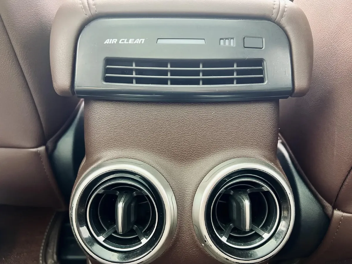 2017 WEY VV7 2.0T 234HP L4 7DCT,autocango,china used car exporter,china ev exporter,chinese used car exporter,chinese used ev exporter