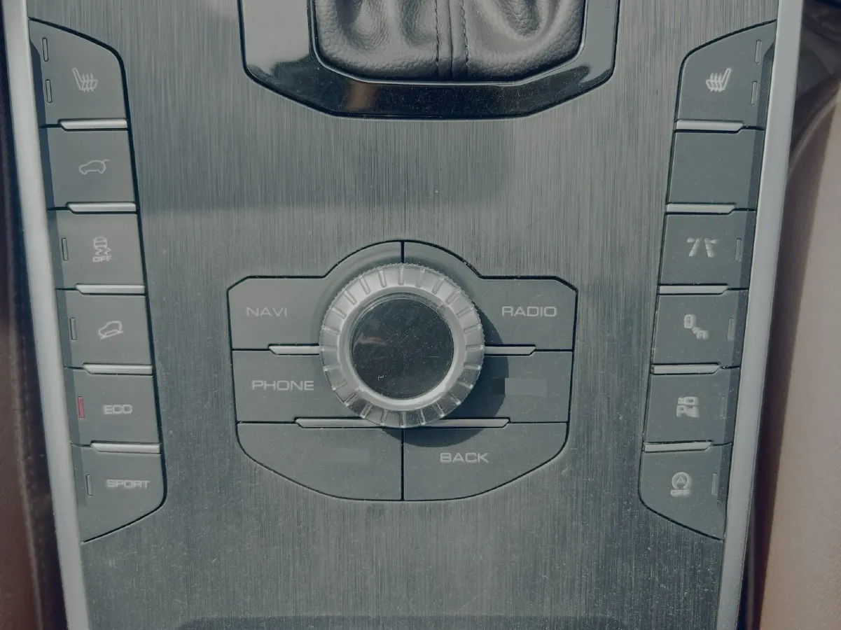 2017 WEY VV7 2.0T 234HP L4 7DCT,autocango,china used car exporter,china ev exporter,chinese used car exporter,chinese used ev exporter