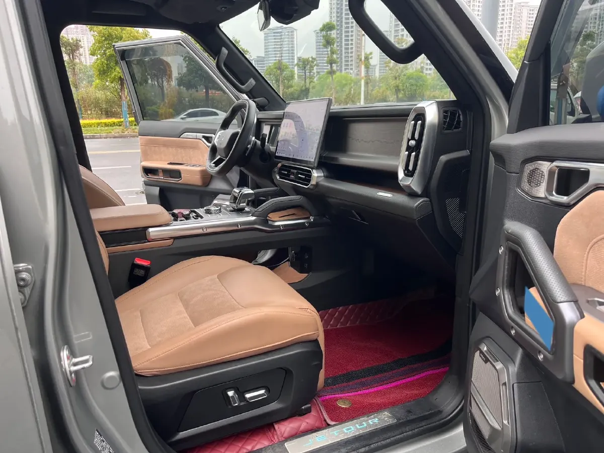 2023 Jetour Traveller 2.0T 254HP L4 8AT,autocango,china used car exporter,china ev exporter,chinese used car exporter,chinese used ev exporter