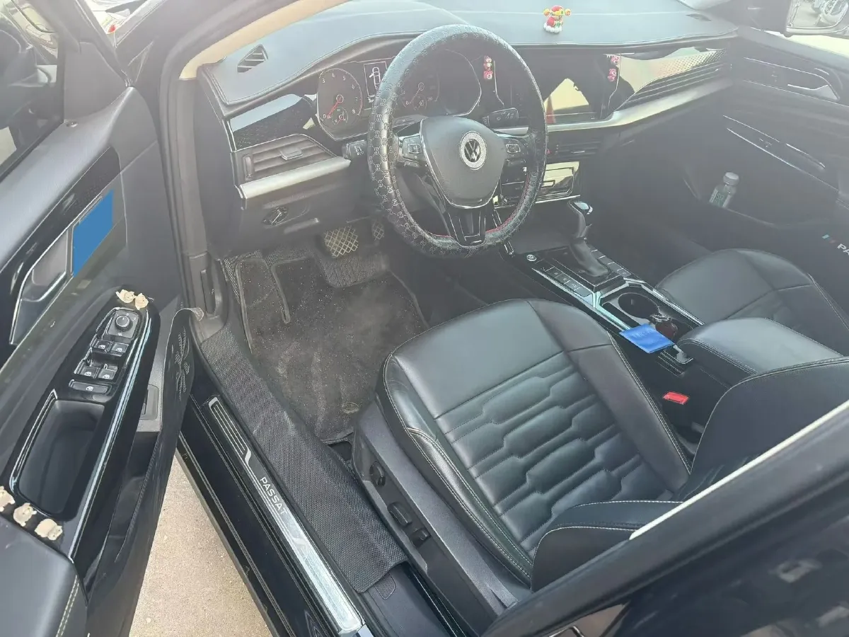 2021 Volkswagen Passat 2.0T 186HP L4 7DCT,autocango,china used car exporter,china ev exporter,chinese used car exporter,chinese used ev exporter