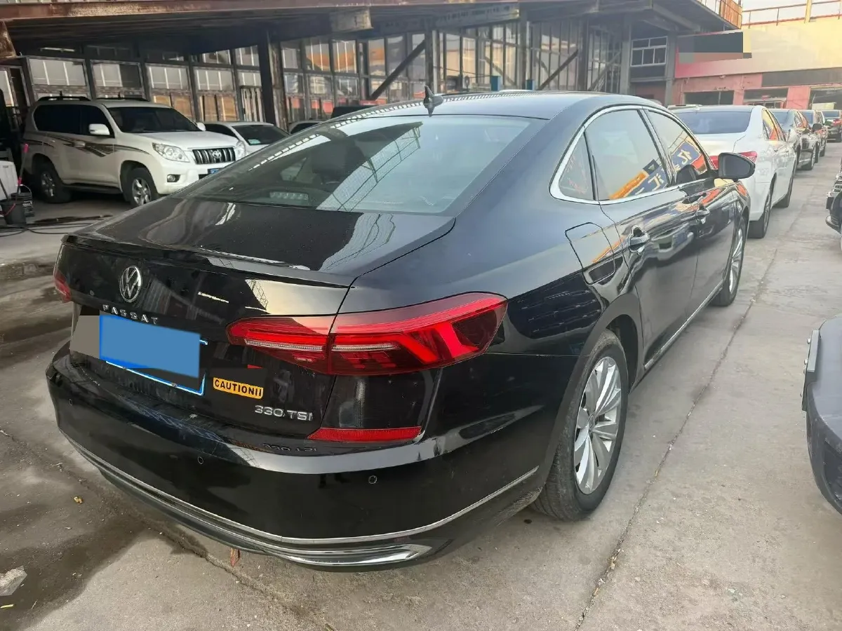 2021 Volkswagen Passat 2.0T 186HP L4 7DCT,autocango,china used car exporter,china ev exporter,chinese used car exporter,chinese used ev exporter