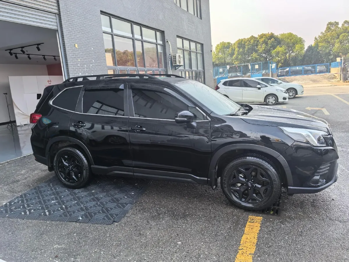 2024 Subaru Forester 2.0L 154HP H4 CVT,autocango,china used car exporter,china ev exporter,chinese used car exporter,chinese used ev exporter
