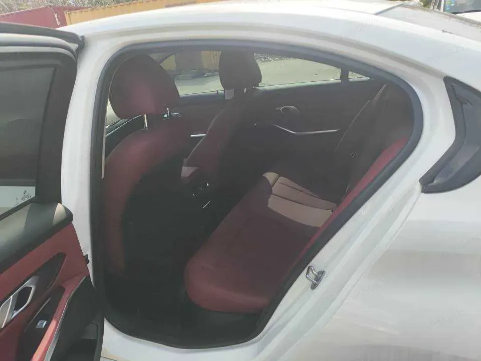 2022 BMW 3 Series 2.0T 156HP L4 8AT,autocango,china used car exporter,china ev exporter,chinese used car exporter,chinese used ev exporter