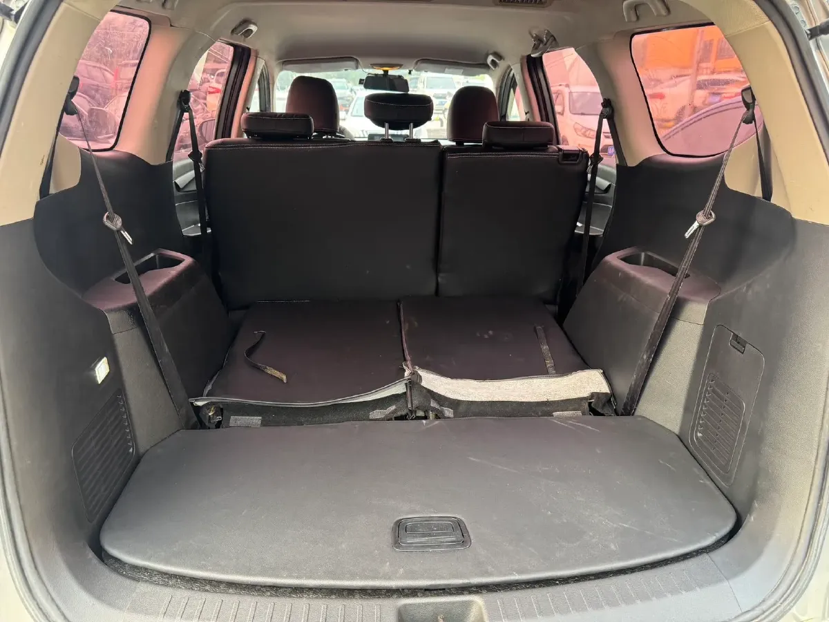 2019 BaoJun 730 1.5T 151HP L4 CVT,autocango,china used car exporter,china ev exporter,chinese used car exporter,chinese used ev exporter