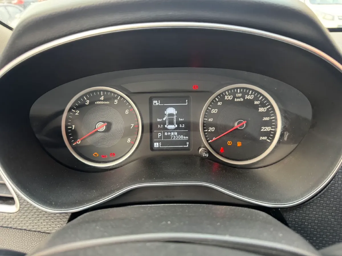 2019 BaoJun 730 1.5T 151HP L4 CVT,autocango,china used car exporter,china ev exporter,chinese used car exporter,chinese used ev exporter