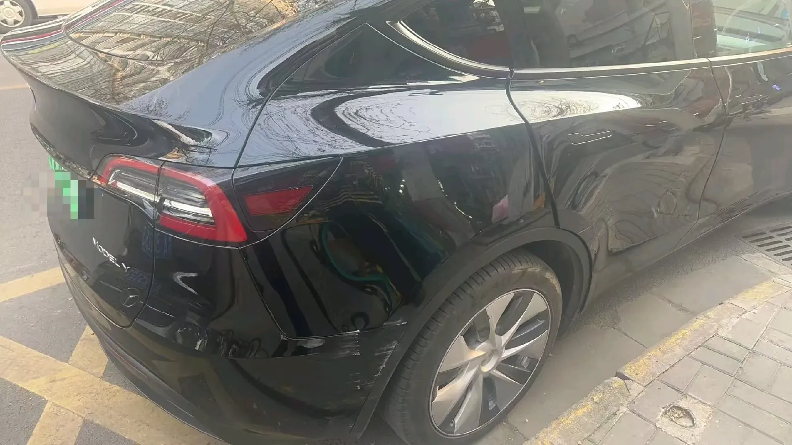 2022 Tesla Model Y BEV 60KWH,autocango,china used car exporter,china ev exporter,chinese used car exporter,chinese used ev exporter