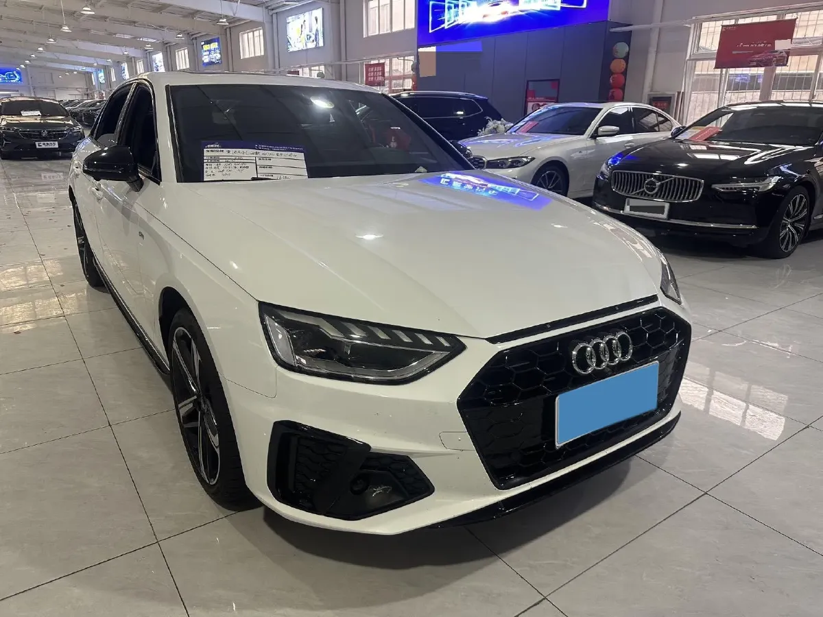 2024 Audi A4L 2.0T 190HP L4 7DCT,autocango,china used car exporter,china ev exporter,chinese used car exporter,chinese used ev exporter