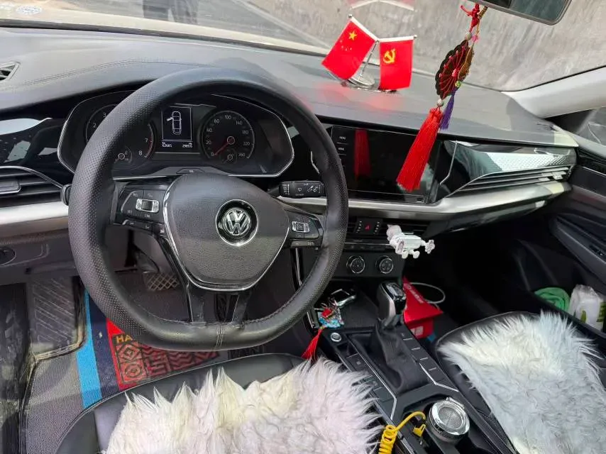 2019 Chevrolet Equinox 1.5T 180HP L4 6AT,autocango,china used car exporter,china ev exporter,chinese used car exporter,chinese used ev exporter