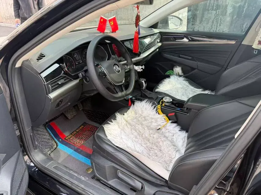 2019 Chevrolet Equinox 1.5T 180HP L4 6AT,autocango,china used car exporter,china ev exporter,chinese used car exporter,chinese used ev exporter