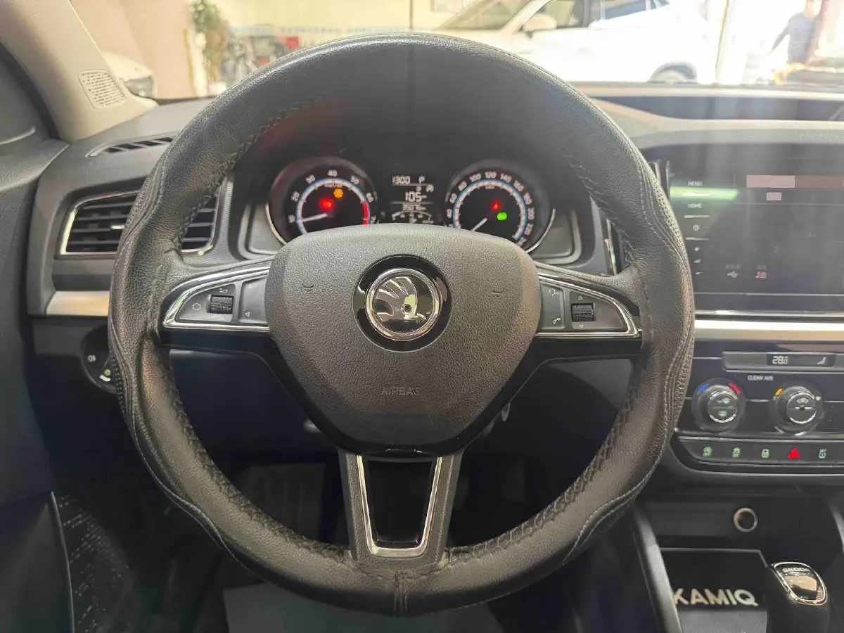 2021 Skoda Kamiq 1.5L 112HP L4 6AT,autocango,china used car exporter,china ev exporter,chinese used car exporter,chinese used ev exporter