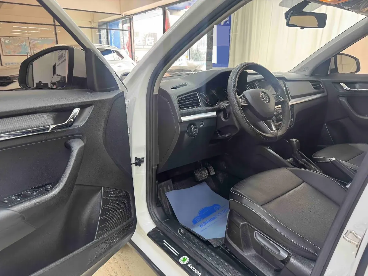 2021 Skoda Kamiq 1.5L 112HP L4 6AT,autocango,china used car exporter,china ev exporter,chinese used car exporter,chinese used ev exporter