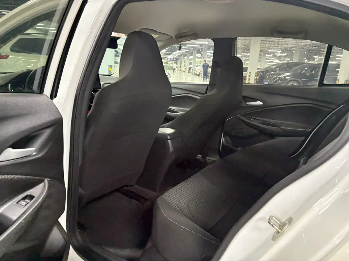 2020 Chevrolet Cavalier 1.0T 125HP L3 6AT,autocango,china used car exporter,china ev exporter,chinese used car exporter,chinese used ev exporter