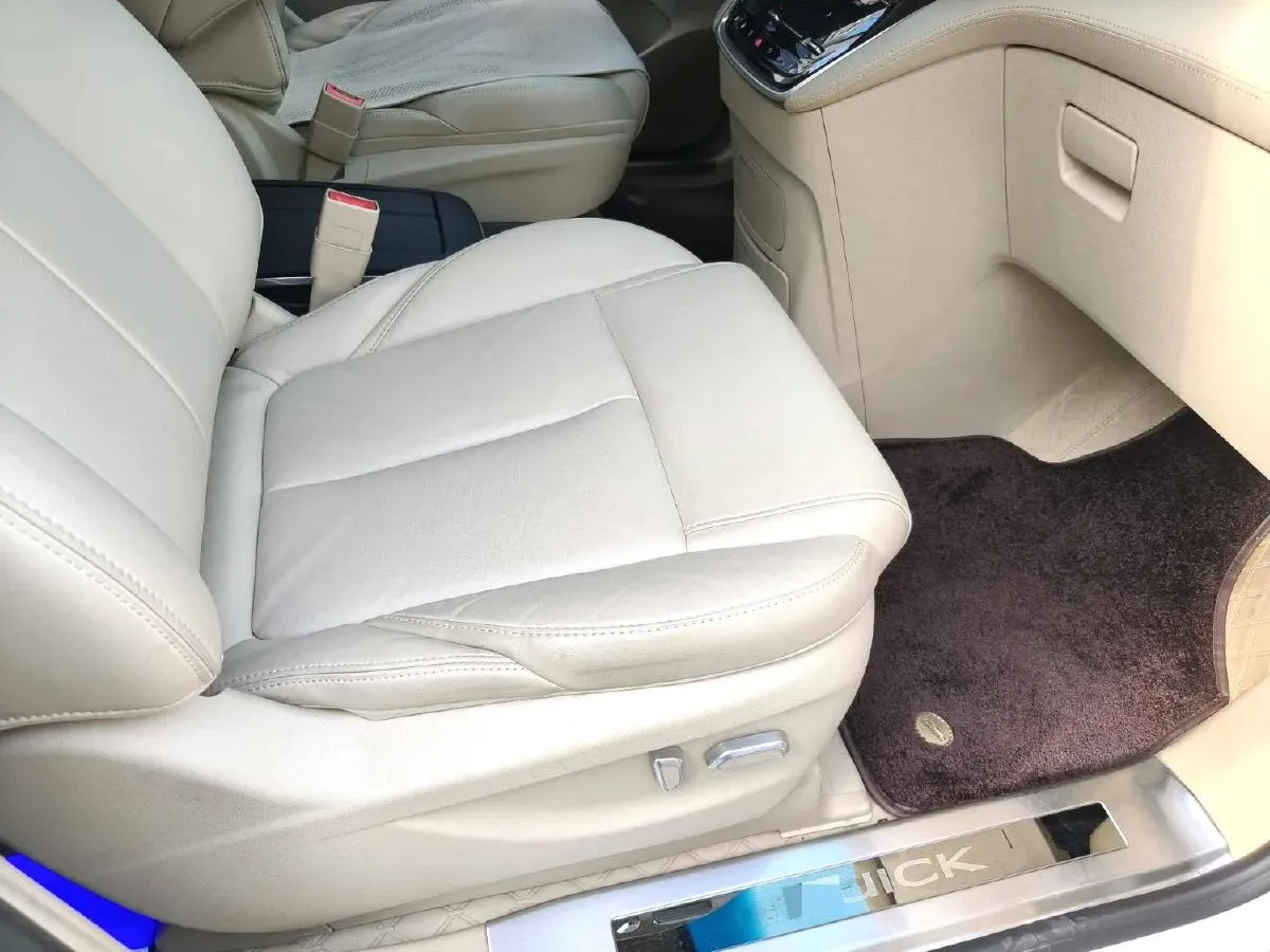 2023 Buick GL8 2.0T 237HP L4 9AT,autocango,china used car exporter,china ev exporter,chinese used car exporter,chinese used ev exporter