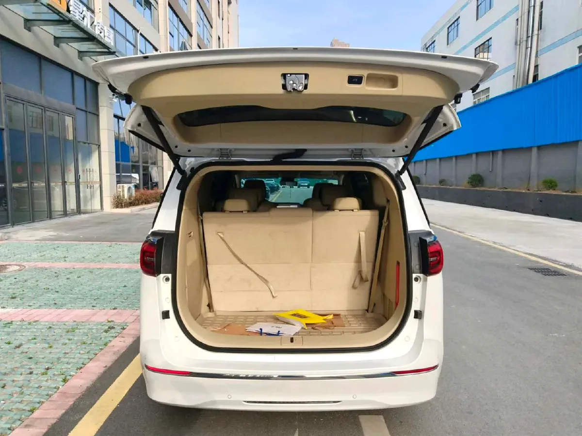 2023 Buick GL8 2.0T 237HP L4 9AT,autocango,china used car exporter,china ev exporter,chinese used car exporter,chinese used ev exporter