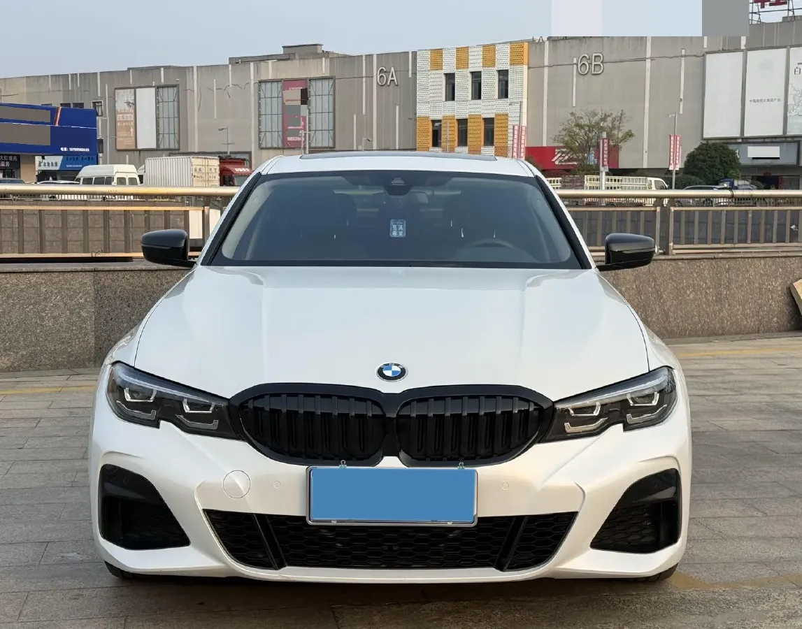 2022 BMW 3 Series 2.0T 184HP L4 8AT,autocango,china used car exporter,china ev exporter,chinese used car exporter,chinese used ev exporter